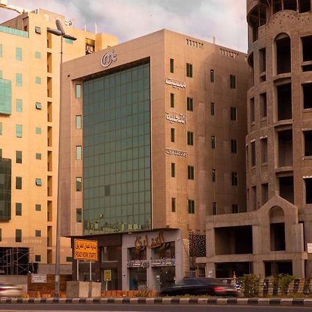 مبيت التحلية للشقق المخدومة تشغيل و إدارة الماسية الأولى Jeddah Bagian luar foto
