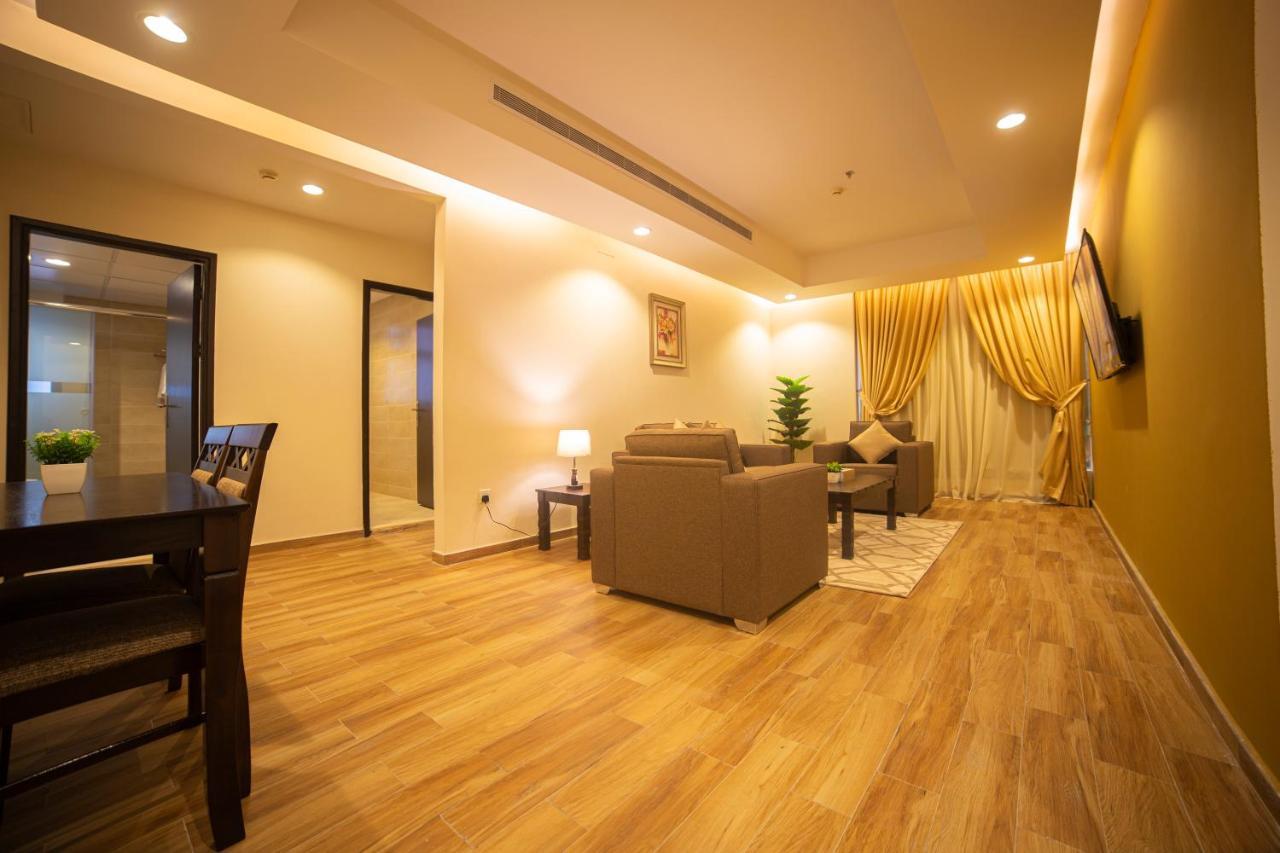 مبيت التحلية للشقق المخدومة تشغيل و إدارة الماسية الأولى Jeddah Bagian luar foto